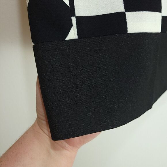 "Esc 'e la v" B&W Checker Mod 60s Style Mini Skirt - Picture 7 of 14